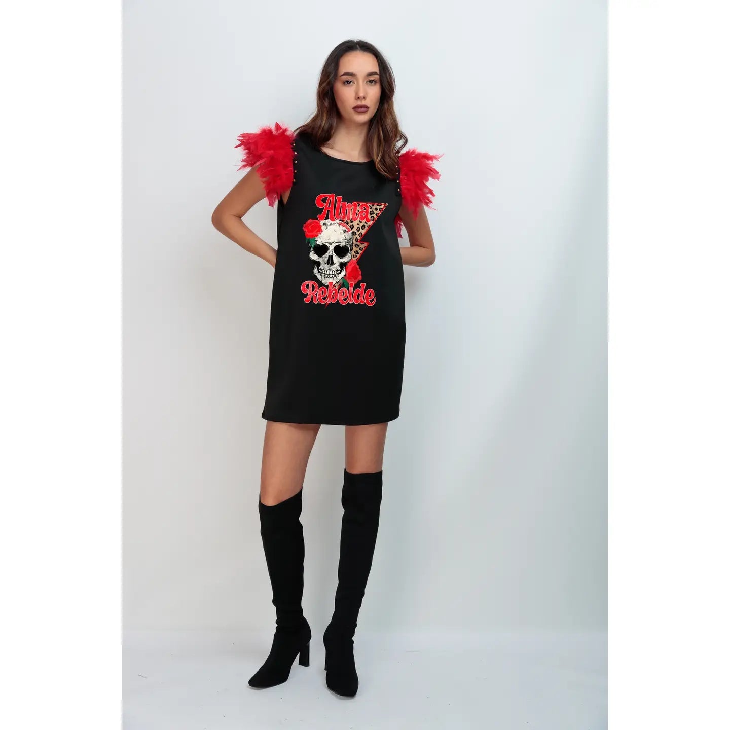 Robe courte Alma Rebelde : L’élégance moderne avec une touche audacieuse - La boutique de Nannye