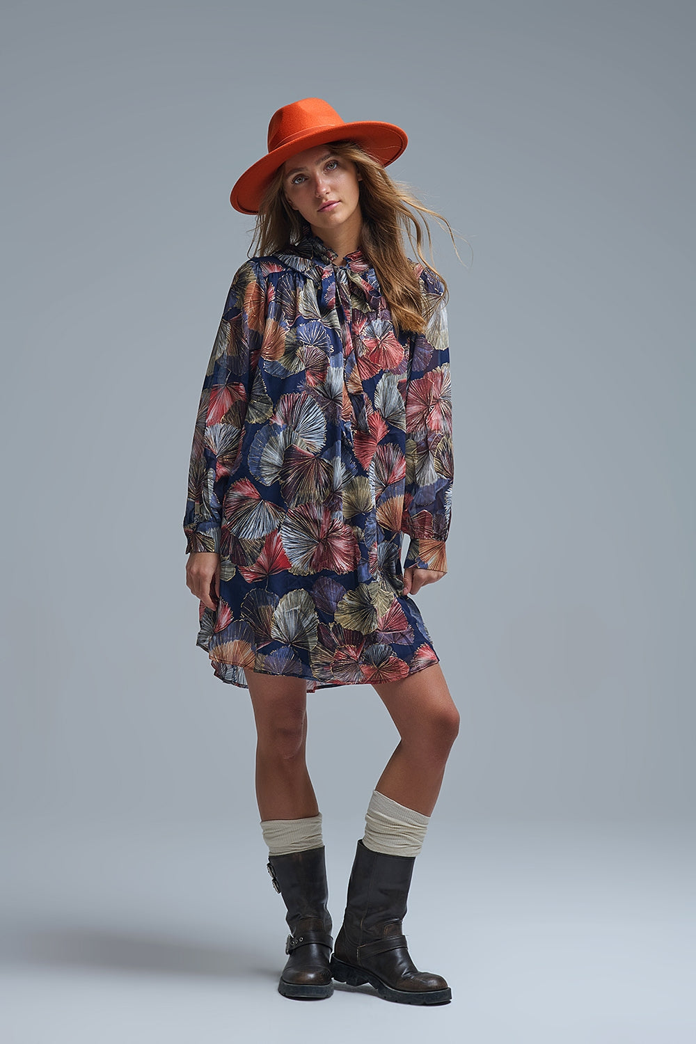 Q2 Robe élégante à col cravate et ligne A florale