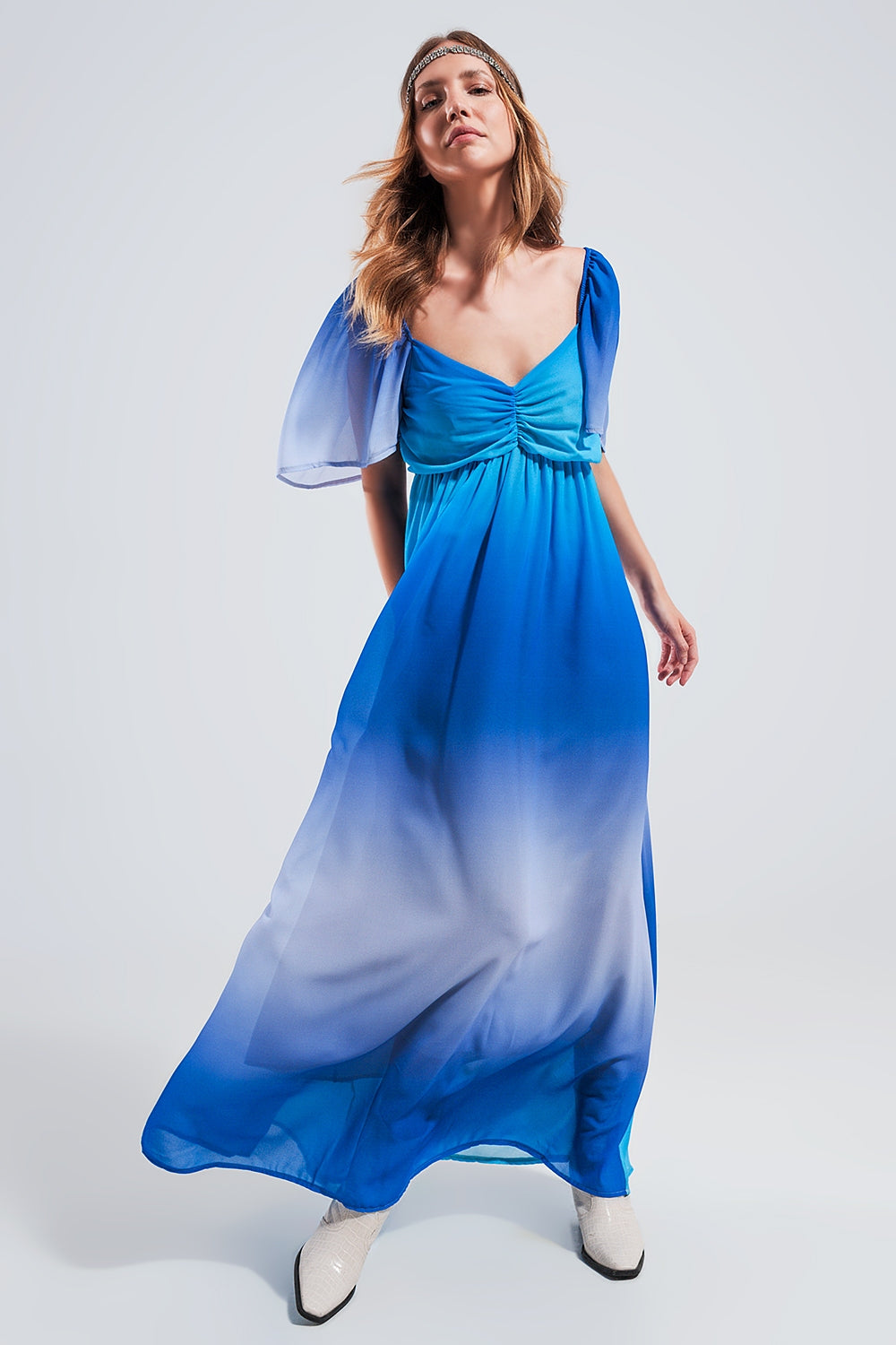 Q2 Robe longue à effet dégradé avec encolure cœur bleu