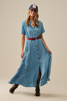 Q2 Robe longue boutonnée en tissu Tencel bleu clair