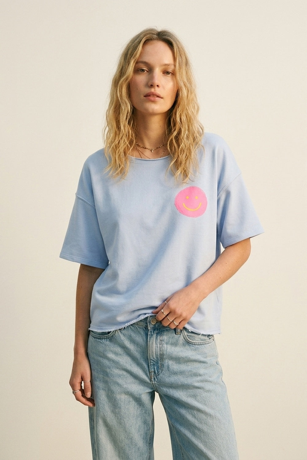 Q2 Sweat-shirt bleu clair coupe décontractée avec Smiley rose