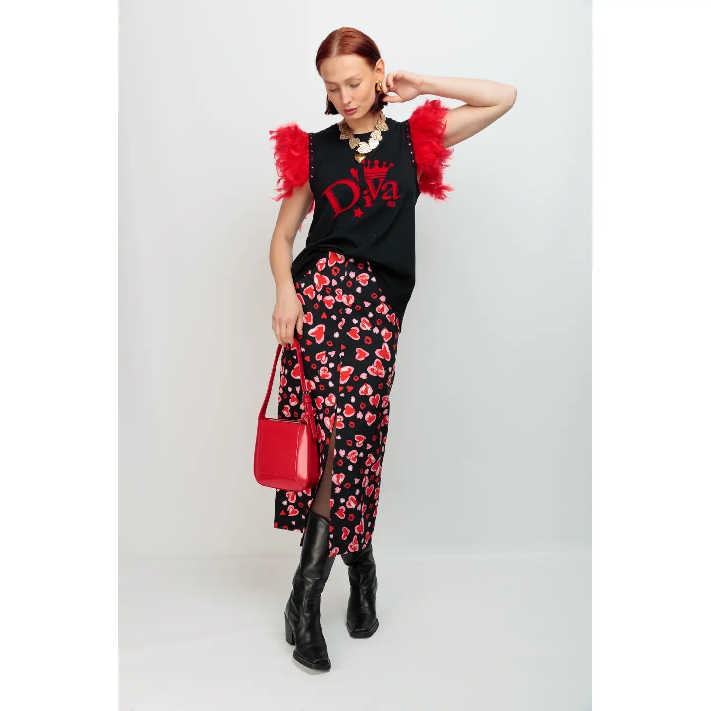 T-shirt Femme Plumes+Clous DIVA : Style audacieux et attitude assurée - La boutique de Nannye