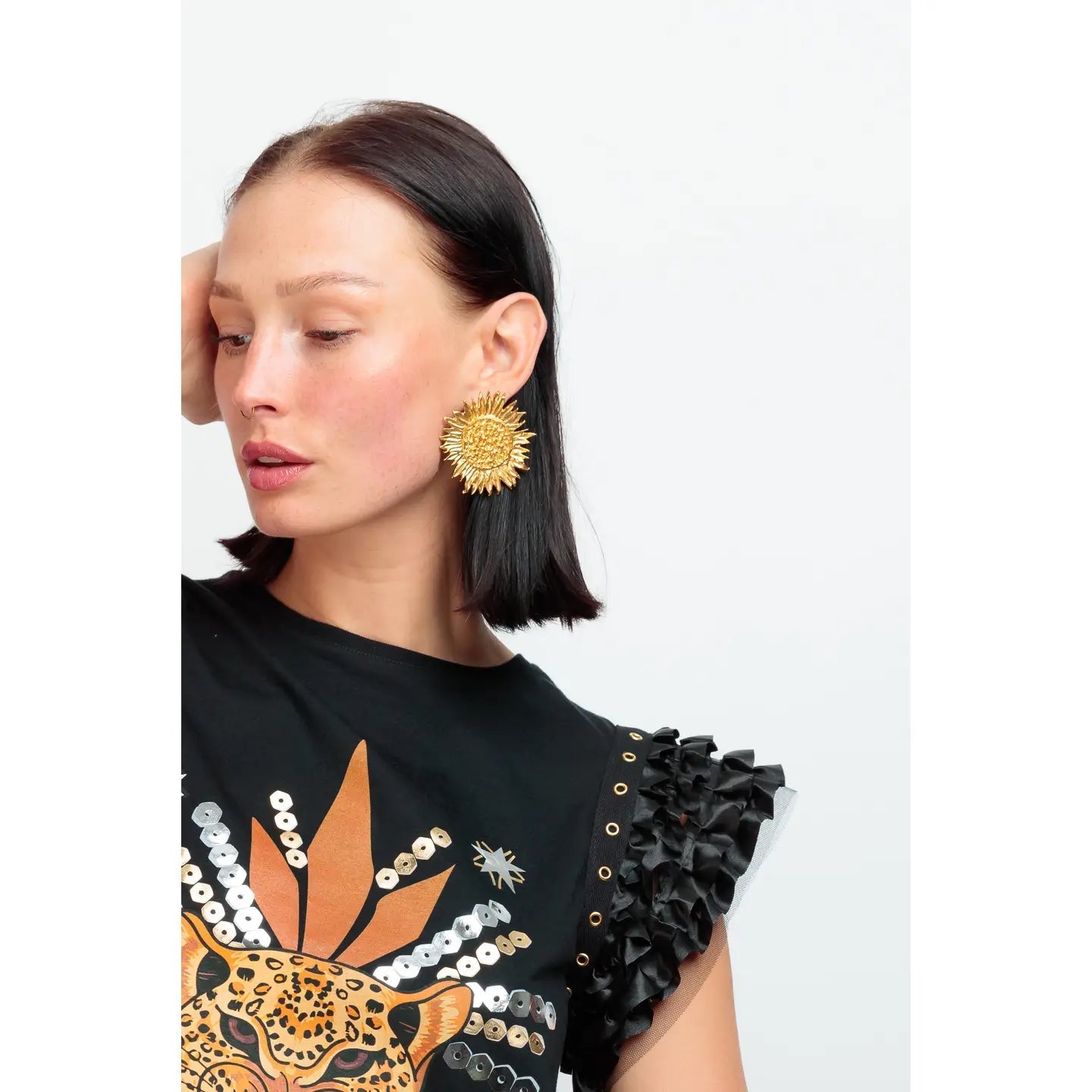 T-shirt Super4 Leo : Un équilibre parfait entre élégance et confort - La boutique de Nannye