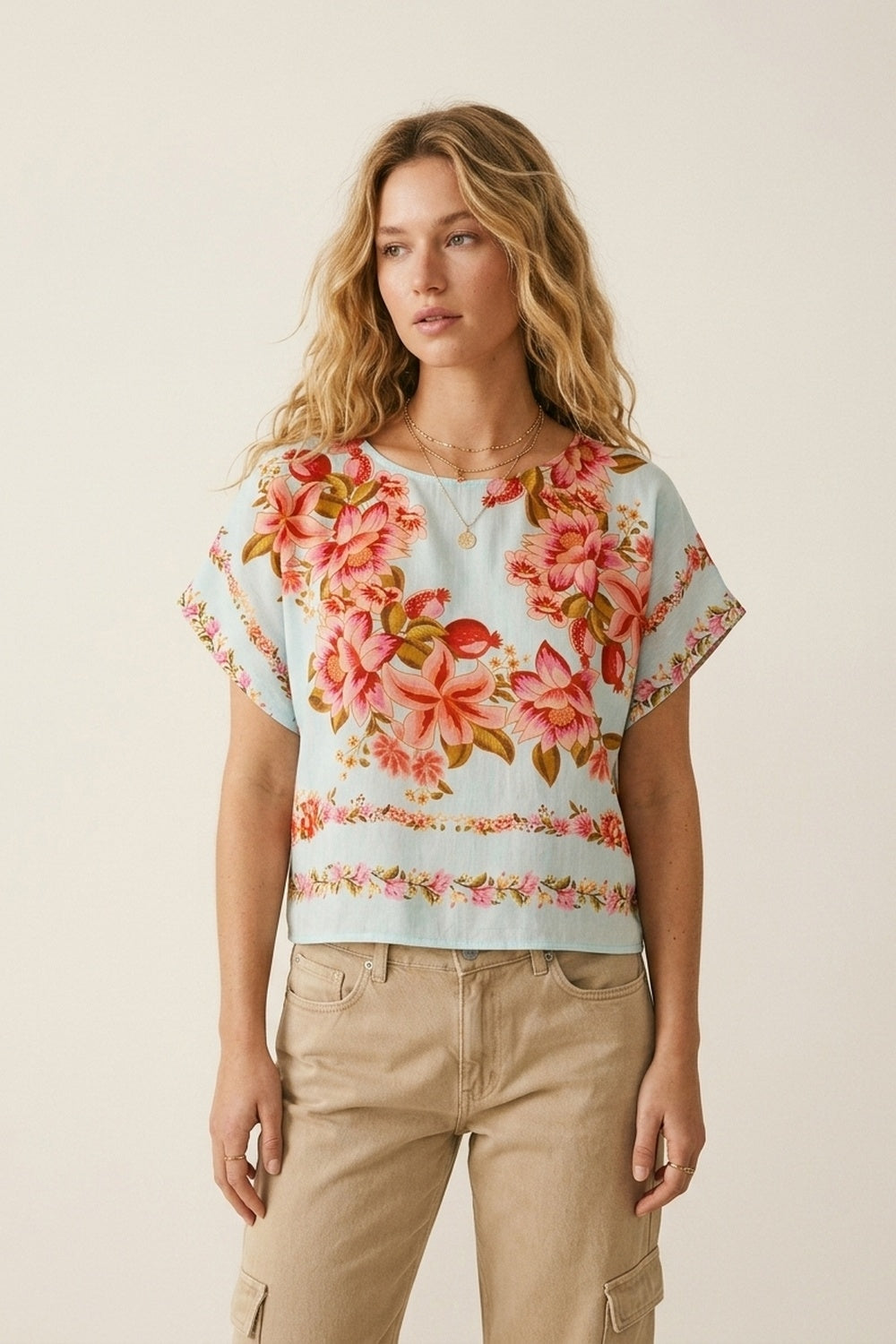 Q2 Top court carré léger en maille à imprimé floral bleu clair