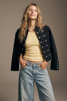 Q2 Veste en jean officier lavée noire avec boutons décoratifs